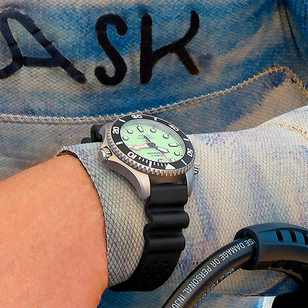 Deepwater Meridian 300 Titanium Hev Automatic 44mm Rubber Band